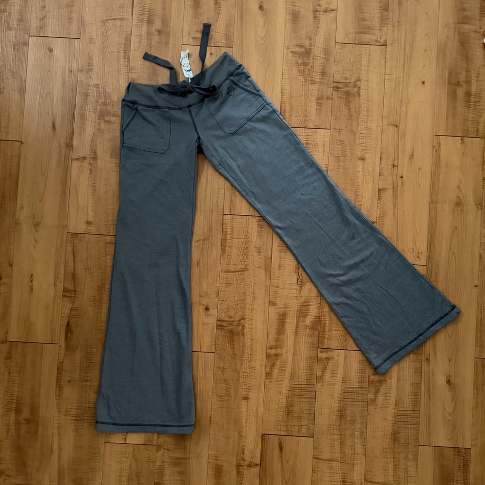 Saint Grace Vintage Gray Yogi Pants LOW RISE 90’s Style BNWT - LAST PAIR